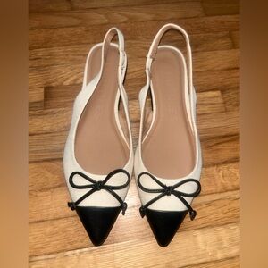 AEROSOLES Women's Black and Cream Slingback Flats